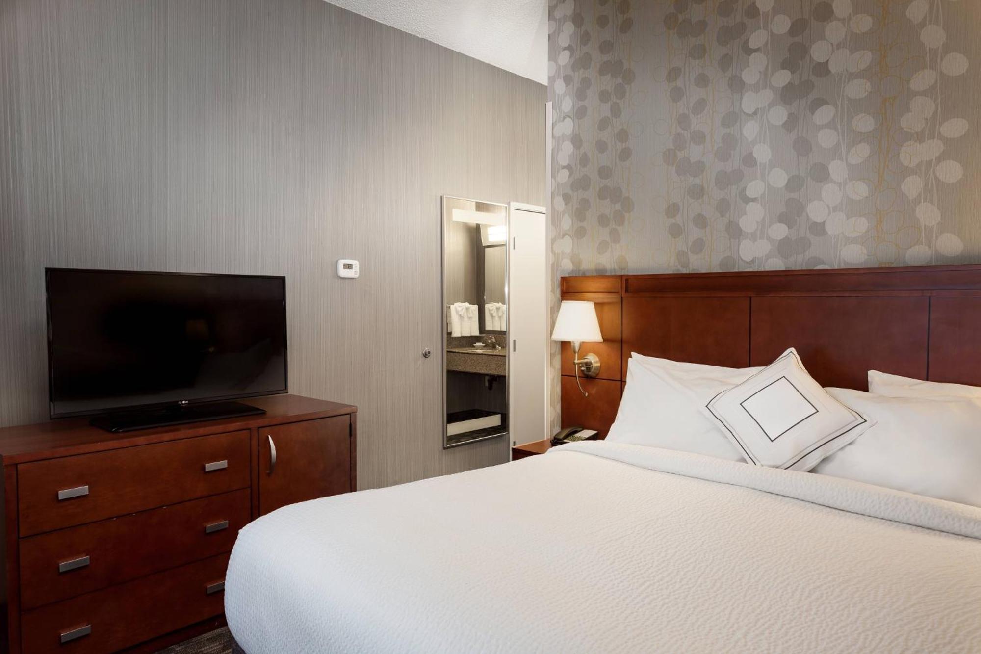 คอร์ตยาร์ด สต็อกตัน Hotel ภายนอก รูปภาพ