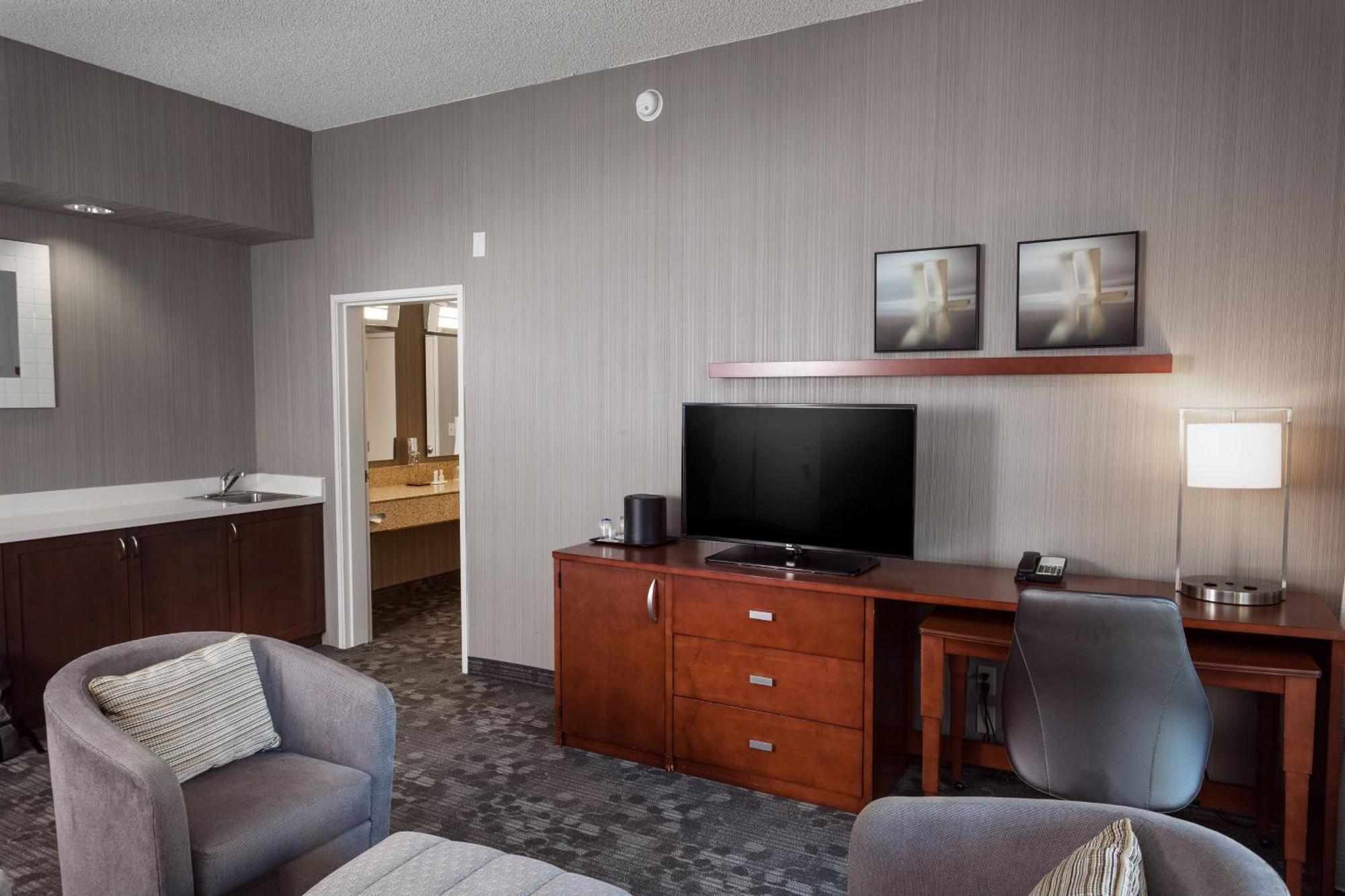 คอร์ตยาร์ด สต็อกตัน Hotel ภายนอก รูปภาพ