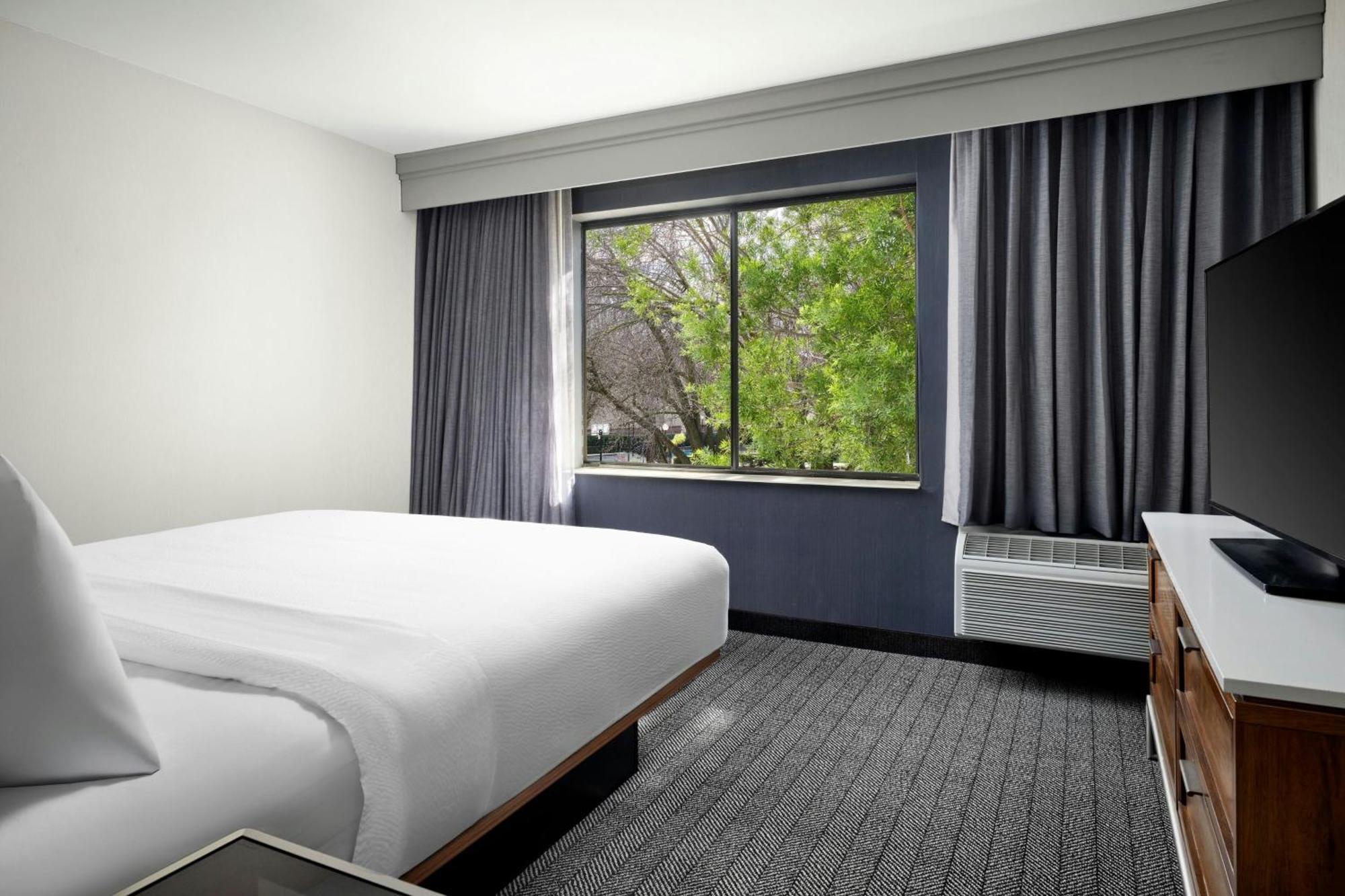 คอร์ตยาร์ด สต็อกตัน Hotel ภายนอก รูปภาพ
