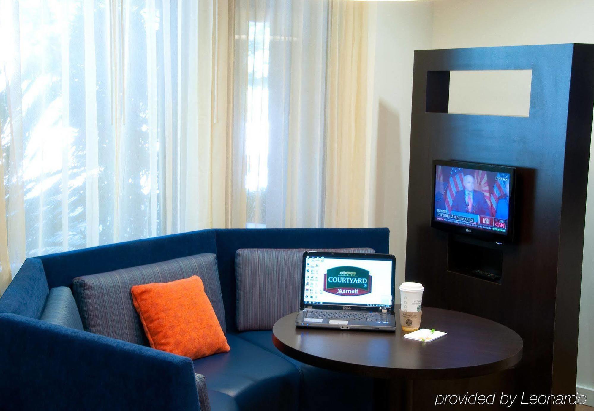 คอร์ตยาร์ด สต็อกตัน Hotel ภายนอก รูปภาพ